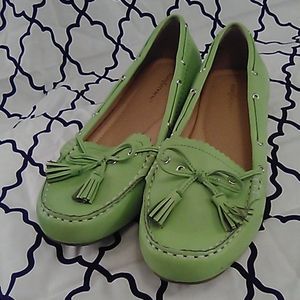 🌟Sold🌟Comfortview Lime Loafers